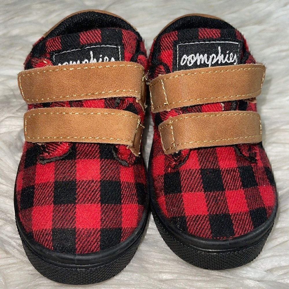 Oomphies Shoes toddler size 6 jack red Black plaid Holidays Winter Slip on New